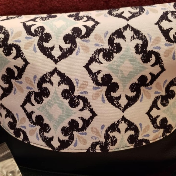 Thirty One Handbags - Thirty One Studio 31 Classic w/ 2 flaps